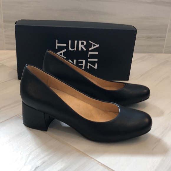 naturalizer donelle pumps